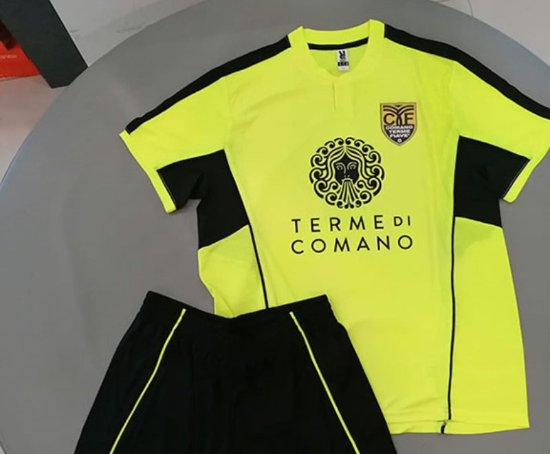 Abbigliamento personalizzato per Team sortivi